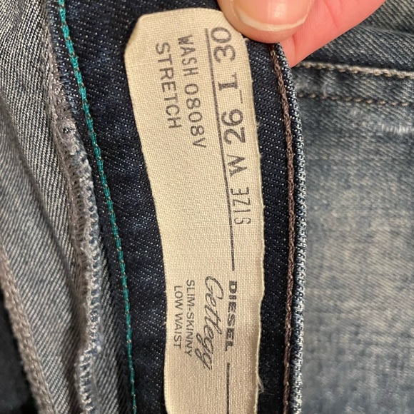 Diesel lightly used jeans. 26x30 . Stunning color ! - Picture 4 of 5